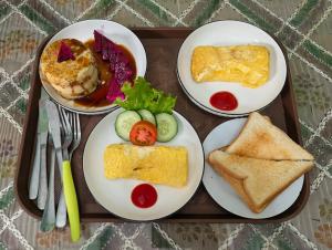 Sleepy Raccoon Hostel