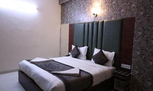 FabHotel HSP Suites - Near IGI Airport - New Delhi