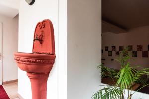 Youhosty - Secret Garden