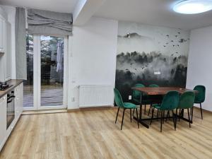 Cozy Apartment with Terrace