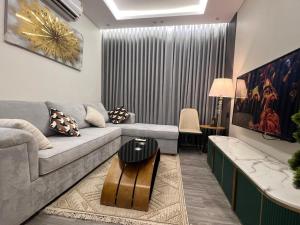 شقــة فخمـــة