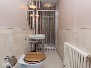 Pass the Keys Cosy King room in Central Bath