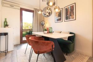 Exclusive Pool Access, 2 floors, Balcony View, Parking