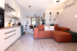 Exclusive Pool Access, 2 floors, Balcony View, Parking