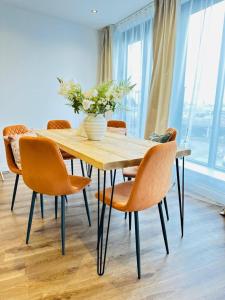 Gorgeous two bedroom luxury Apartment sleeps 6