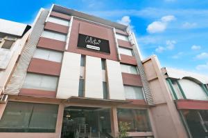 Super Collection O Railway Station Road Near Clock Tower