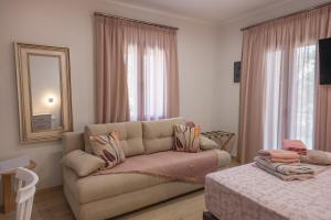 Myrina Retreat - Aegean