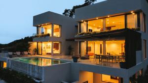 Villa Jaisai 4-bedroom Sea View and On-Site