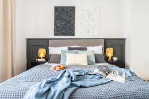 Prague Days - Apartment with Balcony & Garage near Vltava River in New Town