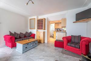 Trem y Don at Llangrannog Beach