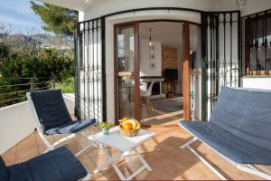 Beachside Apt Remote Work, Year-Round Pool