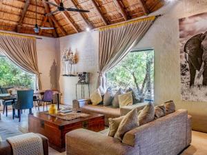 Croc Orvylls Kruger Lodge