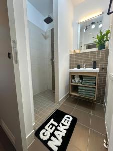 Fewo Zoe - Zentrale CityWohnung - 2 Schlafzimmer - 4 Betten - Küche - Ideal für Familien