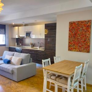 601 Moderno y Amplio apartamento en Valdeolleros