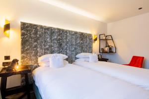 Wainstones Hotel