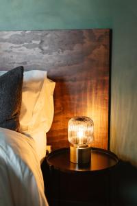 Luxury 3 Bed Home Near Peak District with Cinema Room