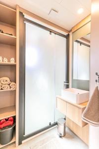 Résidence Camping La Buidonniere - Chalet confortable et lumineux en pleine nature MAE-1033