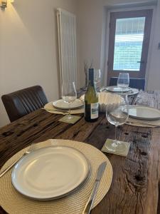 Sunset Cottage - 55 South Lane