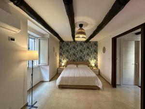 Duomo - Tribunali Apartment in the Historic Center