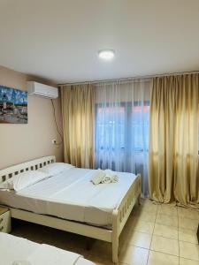 Pazari i Ri: Central Cozy Stay