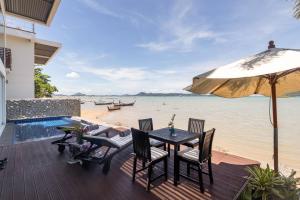 Raya Villa 2 Bed Beachfront Villa Private Pool