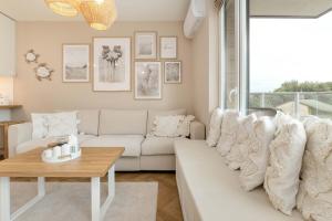 Beige Apartment in Gdańsk with Air Conditioned Living Room, Parking and Desk by Renters Prestige
