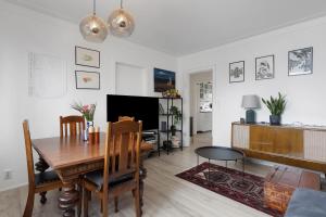 2BR Cozy Apartment with Balcony in City Center