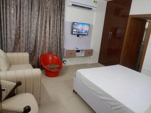 TANISH HOME STAY 3 bhk APARTMENT