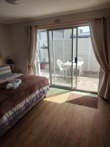 Birds Holiday Accommodation 1