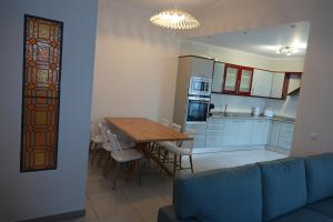 Blue House - Citys Heart