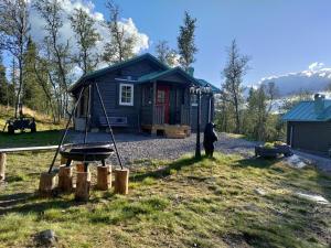 Mysig liten stuga i Messlingen