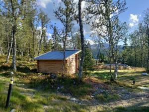 Mysig liten stuga i Messlingen