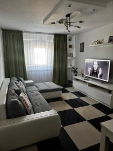 Oneşti Apartament 153