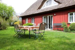Historisches Bauernhaus Zingst Ferienwohnung Meuder-Tenne