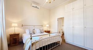 Karoo House Collection - 54 Middle