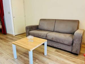 Studio cosy avec balcon, 4 couchages à Vars, proche pistes et commerces - FR-1-330B-211