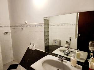 Tranquil & Elegant Stay Near Parliament