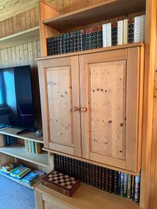 Lakeview Swiss Chalet with Hot Tub near Interlaken