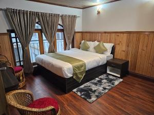 Royal Vista - Guest House