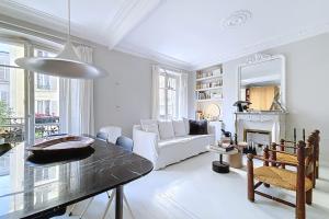 Designer apartment near Sacré-Cœur