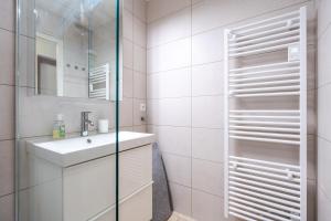 Appt Cosy rénové, Terrasse & proche centre ville entre Lac & Montagnes