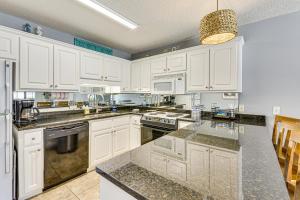 Beach Access, Pools and Tennis Family PCB Condo!