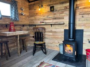 Shepherds Huts at Cotswold Hills Country Park