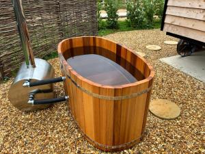 Shepherds Huts at Cotswold Hills Country Park