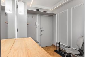 Bonifraterska 6 by Homeprime