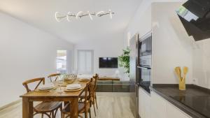 Villas Naiss Igramar