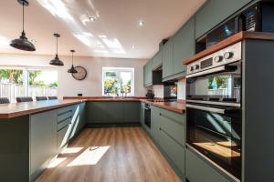 Where Style Meets Comfort The New Forest Home