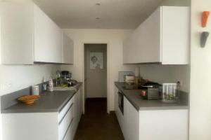 Escape in Cannes sea view and shared pool!