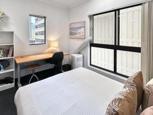 Brisbane Apt Near Dining Shops and River Walks