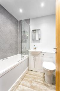 NDR Sea view Three bedroom Residence with private hot tub